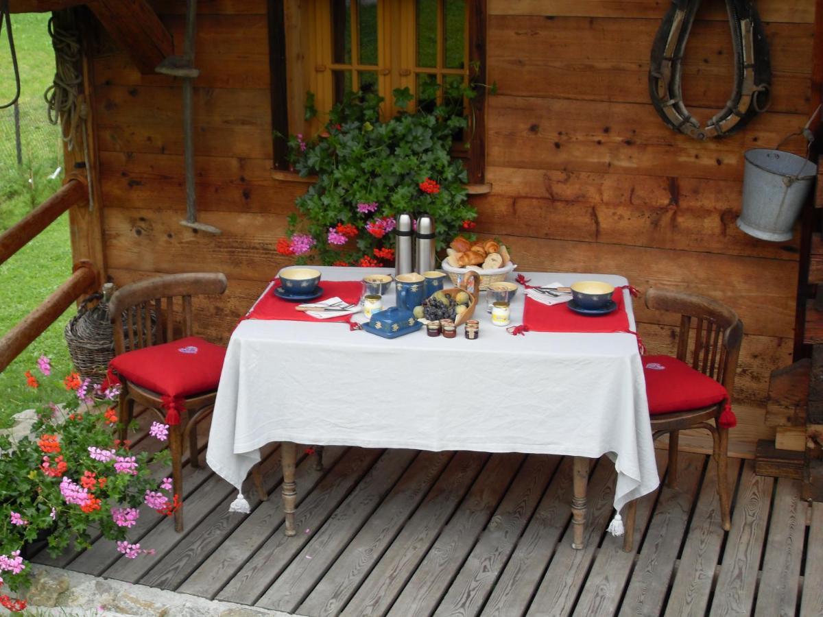 Saint-Paul-en-Chablais Le Grenier Bed & Breakfast エクステリア 写真